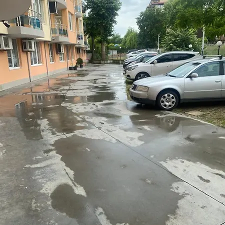 Dadi Oazis Apartment Ravda